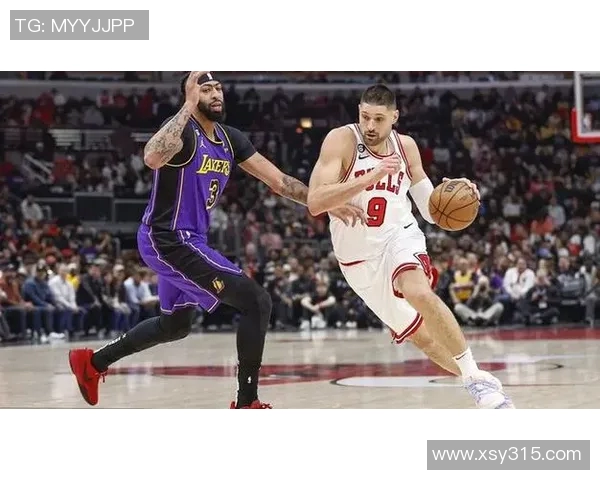 抢6个前场板!武切维奇半场12中6拿到14分6板1助 抢6个前场板!武切维奇半场12中6拿到14分6板1助