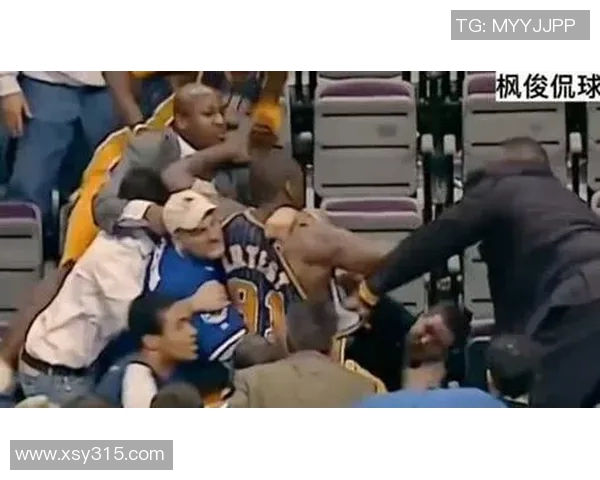 铁林：支持字母垃圾时间扣篮 但我也支持对面给他个恶犯让他受伤